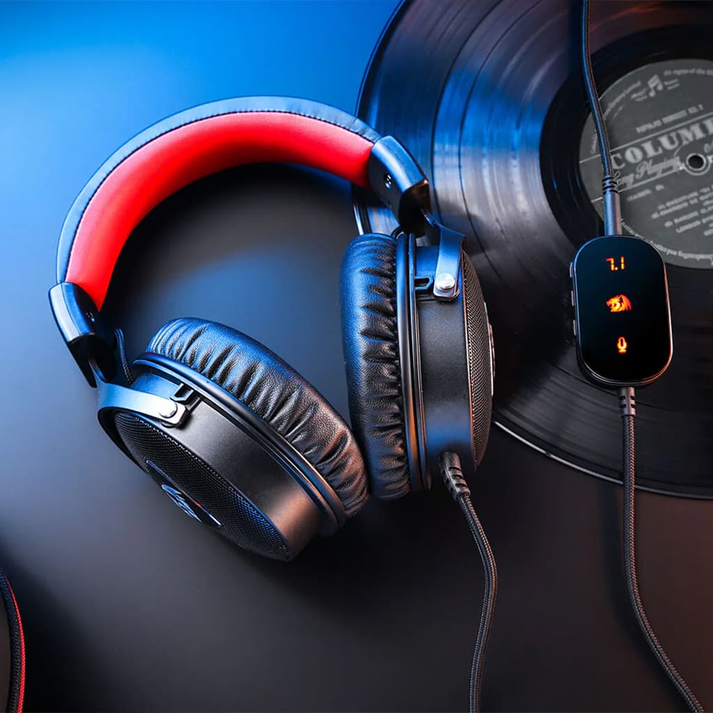 Redragon H520 Icon 7.1 Surround Sound With Detachable Mic Headset